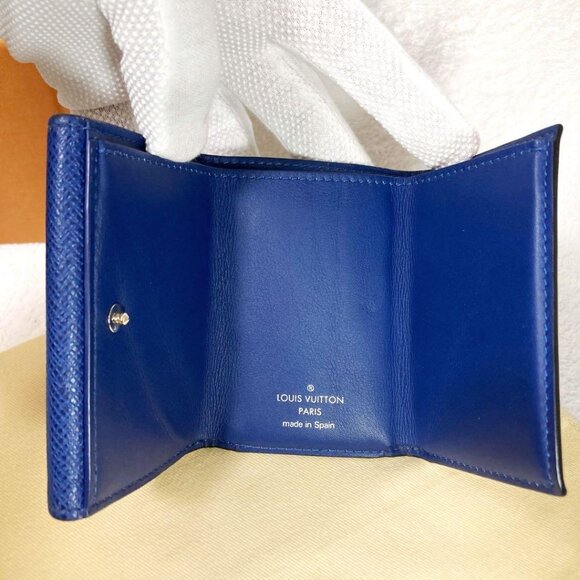 Louis Vuitton Discovery Taigarama Compact Trifold Wallet - Picture 3 of 9